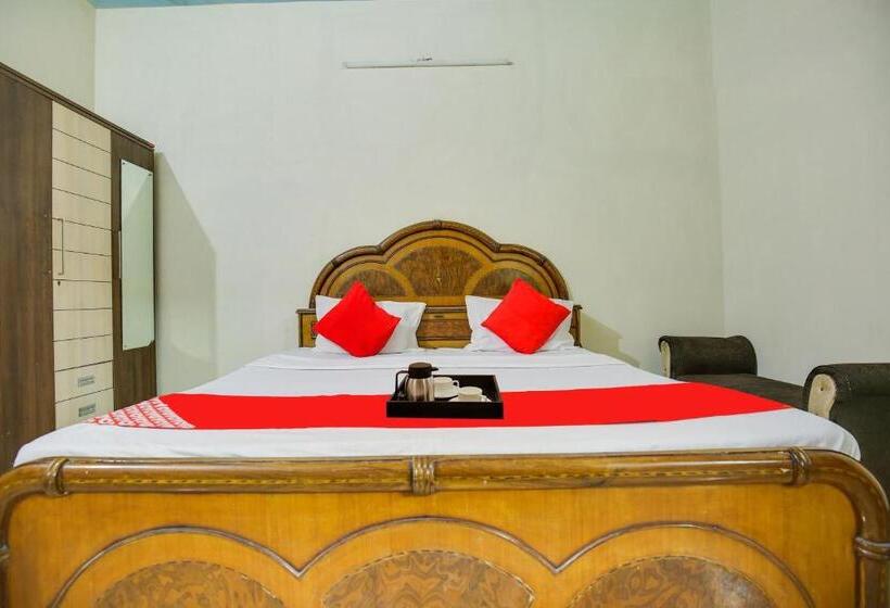 Quarto Triplo Clássico, Flagship Corner Guest House
