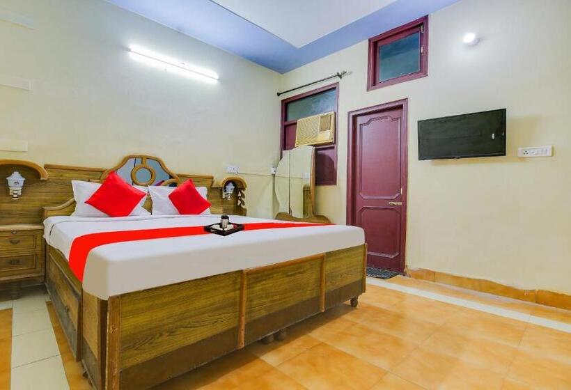 Quarto Triplo Clássico, Flagship Corner Guest House