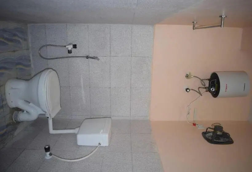 اتاق استاندارد, Spot On Maddy S Guest House