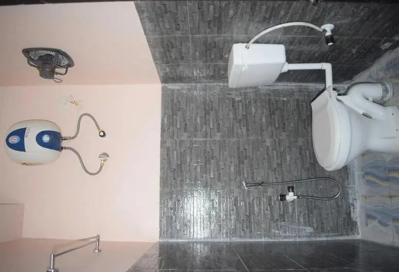 اتاق استاندارد, Spot On Maddy S Guest House
