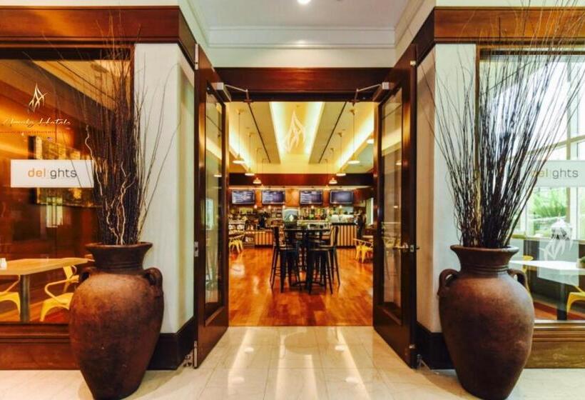 سوییت خانوادگی, Stunning Balcony Strip View Mgm Signature  Free Valet