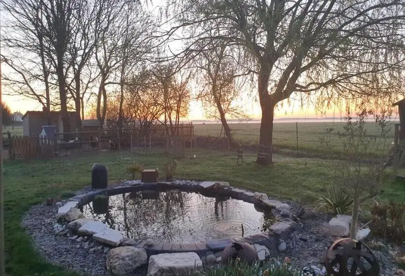 ガーデンビューファミリールーム, Au Nid Des Champs, Agréable Chambre D Hôtes, Proche De Chartres