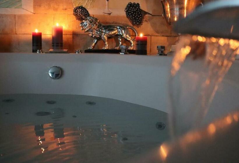 Стандартный Номер Кровать Кинг, Sweet Poison Rooms