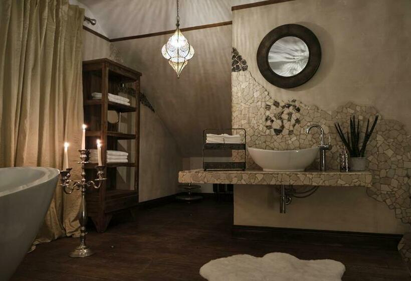 Люкс Повышенной Комфортности, Sweet Poison Rooms