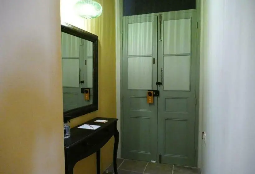 デラックススイート, Madama Residence