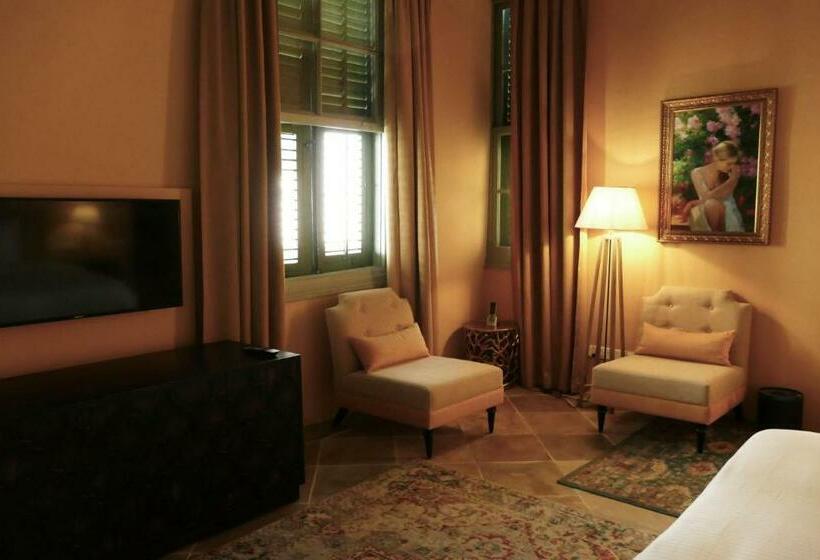 Люкс Повышенной Комфортности, Madama Residence