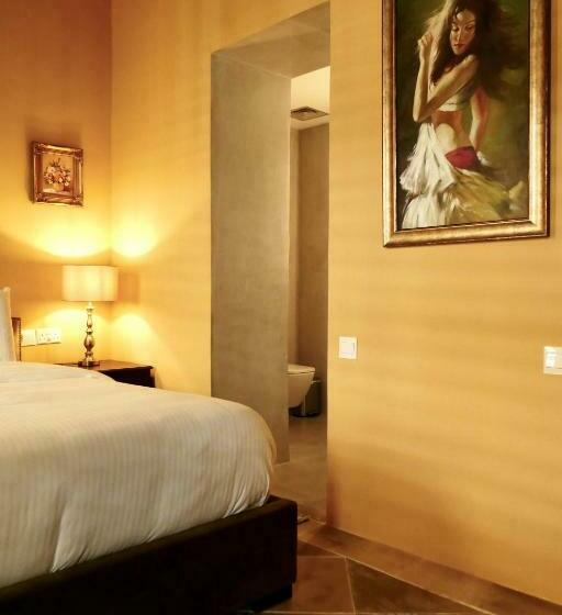 Люкс Повышенной Комфортности, Madama Residence