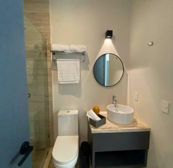 غرفة قياسية مزوَّدة بشُرفة, Kali Secreto