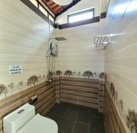 スタンダードバンガロー, Fla Village