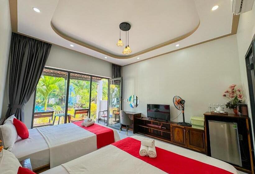 スタンダード4人部屋, Fla Village