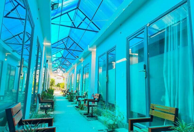 エコノミールーム, Fla Village