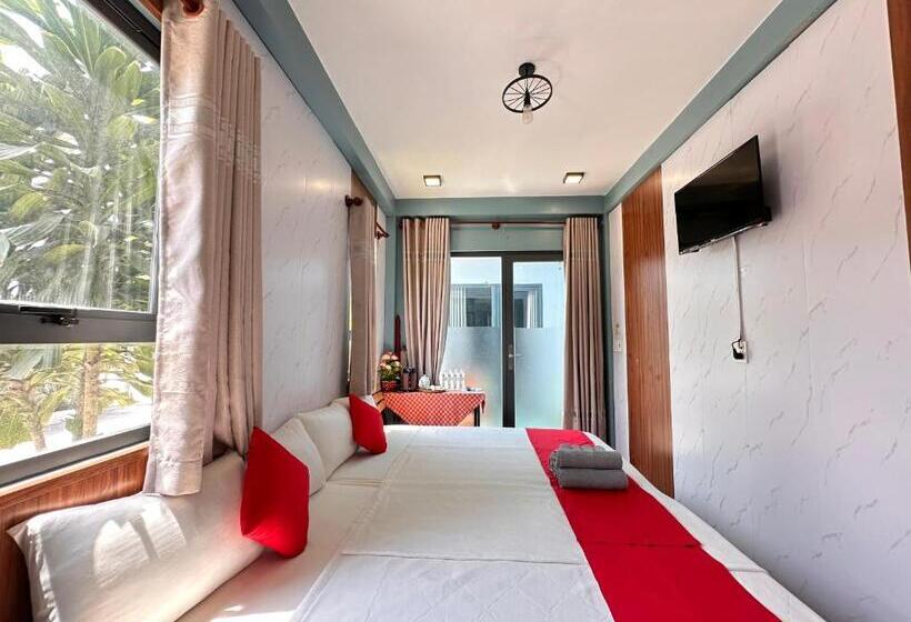 エコノミールーム, Fla Village