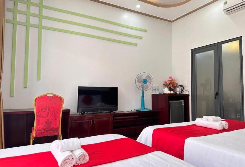 スタンダードトリプルルーム, Fla Village