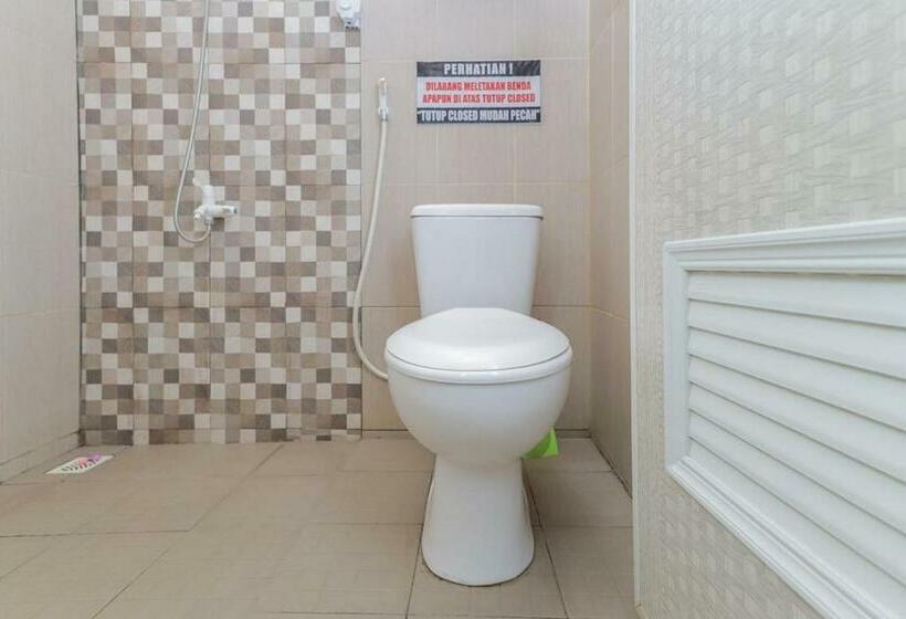 Номер Стандарт, Reddoorz Syariah At House Of Melati Kepanjen
