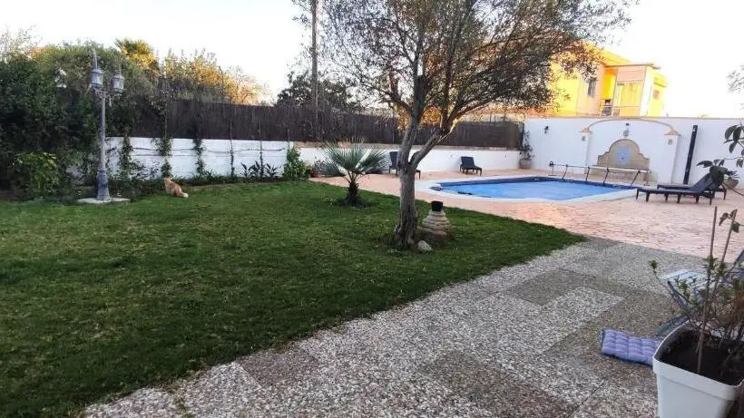 プールビュースタンダードルーム, Casa De Vicky