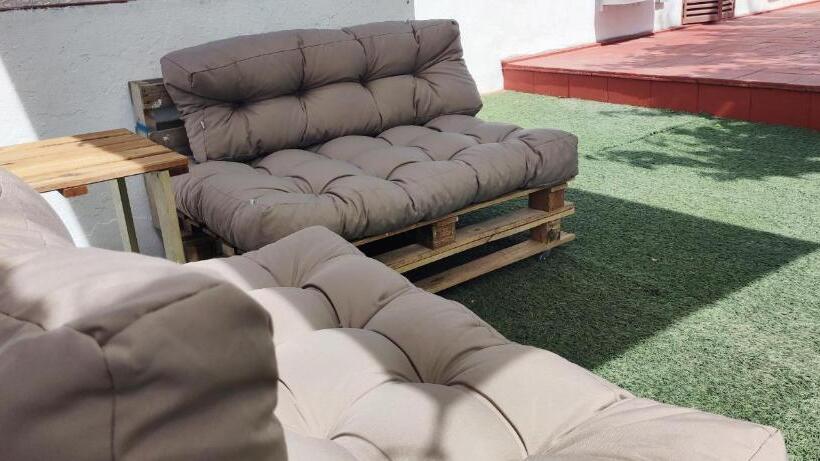 جناح مزود بتراس, Casa De Vicky