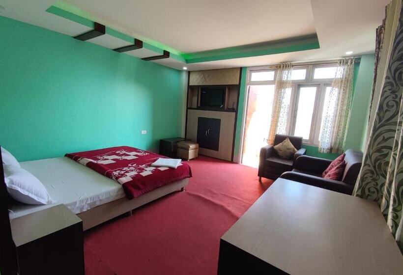 山景套房, La Casa