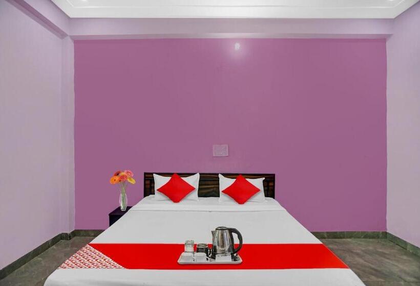 Quarto Triplo Clássico, Flagship Sweet Homes