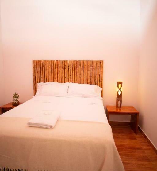 اتاق استاندارد, Muyuterra