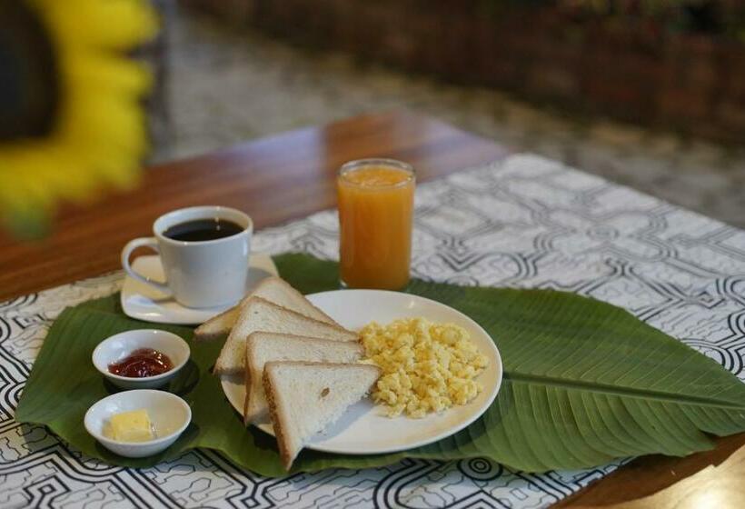 اتاق استاندارد, Muyuterra