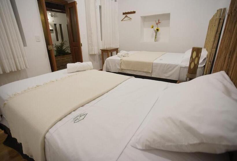 اتاق لوکس, Muyuterra