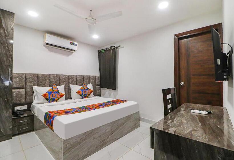 اتاق لوکس, Townhouse 1126 Super 8