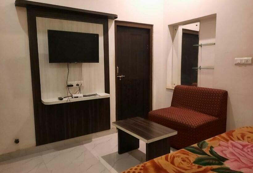 غرفة ديلوكس, Moon Bagh