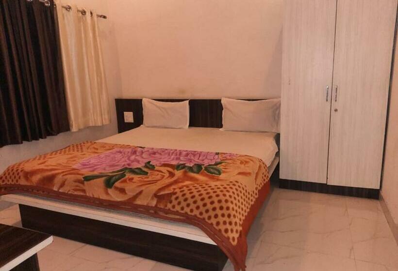 غرفة ديلوكس, Moon Bagh