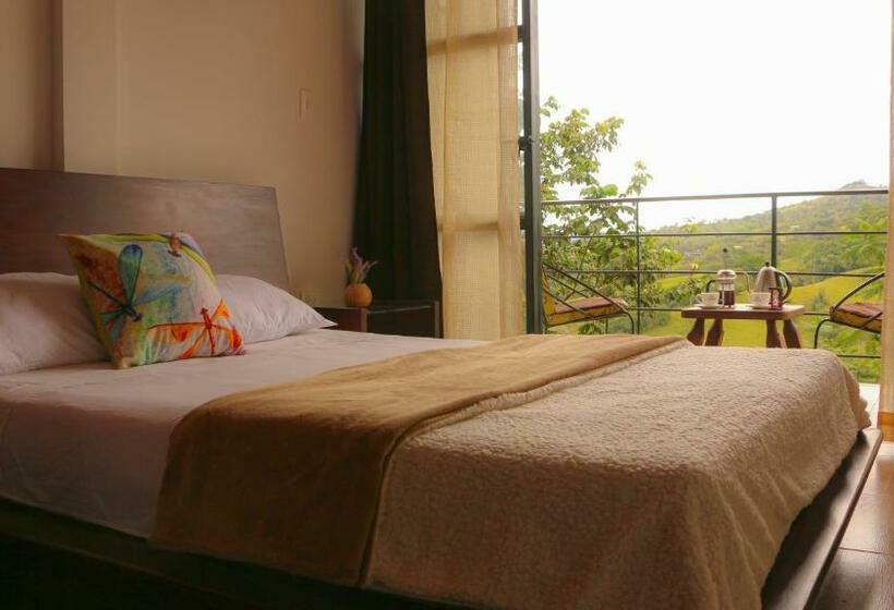 스탠다드 룸 산 전망, Manipura