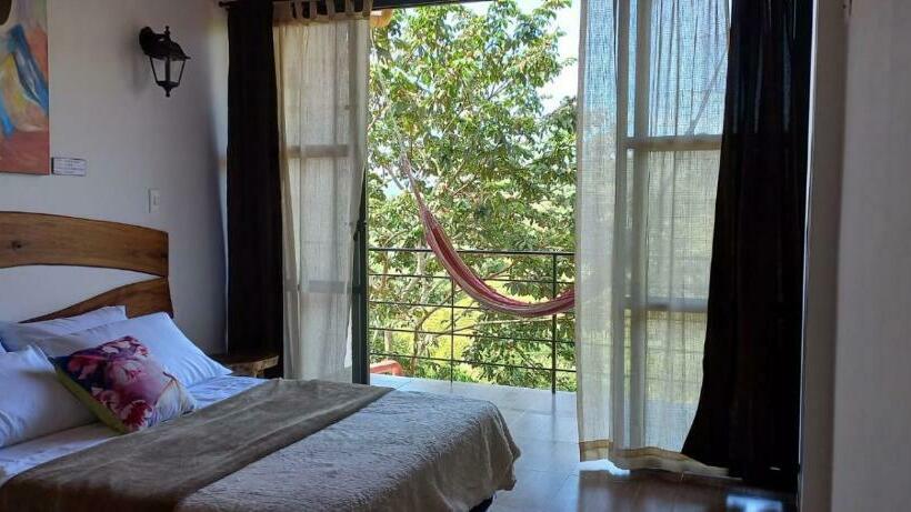 스탠다드 발코니 룸, Manipura