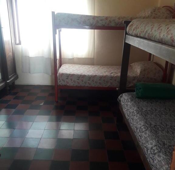 4인용 스탠다드 룸, Hospedaje Centro Erks