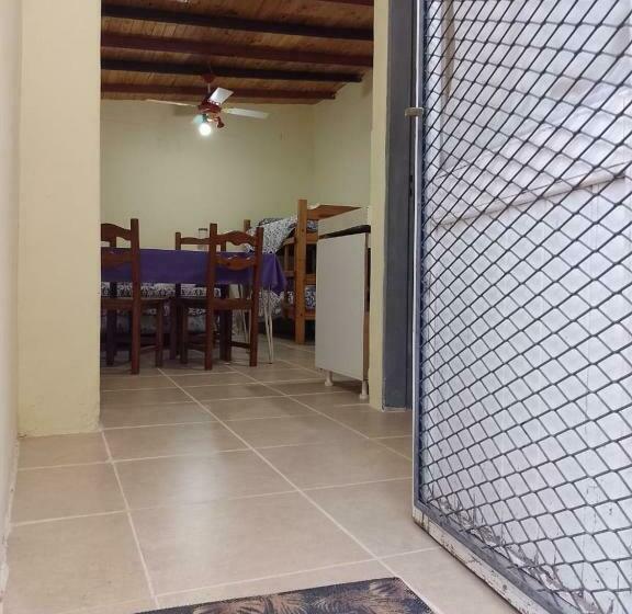 اتاق خانوادگی, Hospedaje Centro Erks