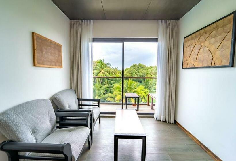 سوییت خانوادگی, Ataraxis Grand And Spa Fuvahmulah