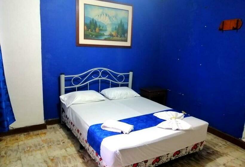 غرفة قياسية, Hostal El Rey