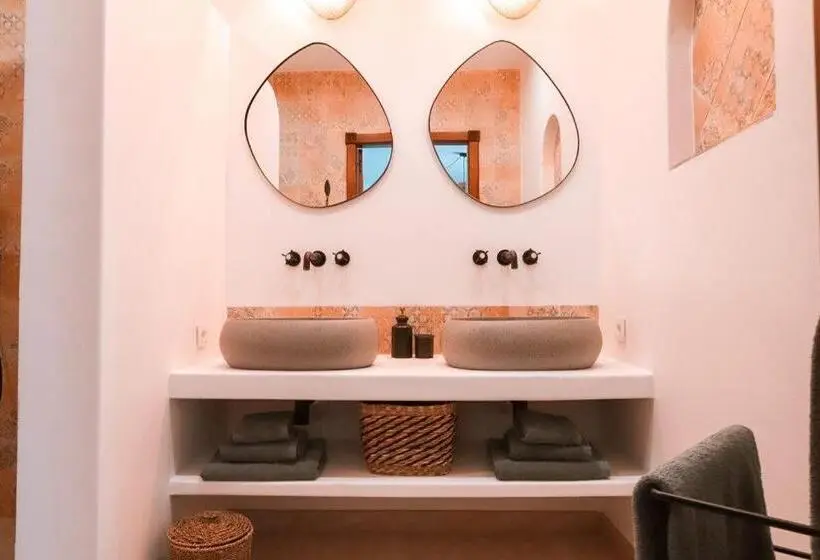 ファミリールーム, Finca Besito