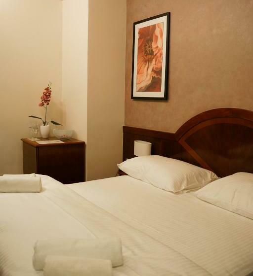 اتاق لوکس, Laktaši