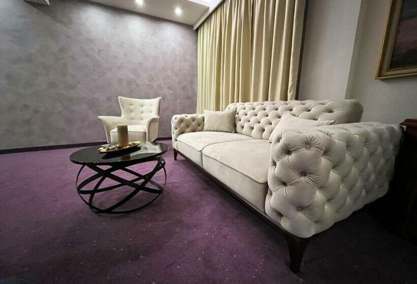 آپارتمان 1 خوابه با تراس, Laktaši