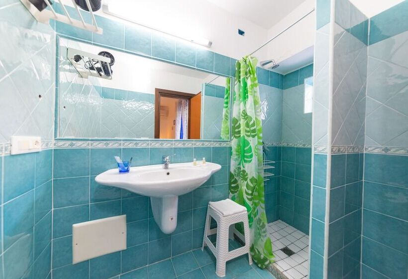 高级园景房, Maison Twentyfive