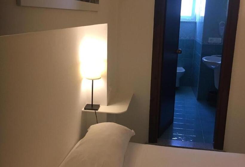 经济房, Maison Twentyfive