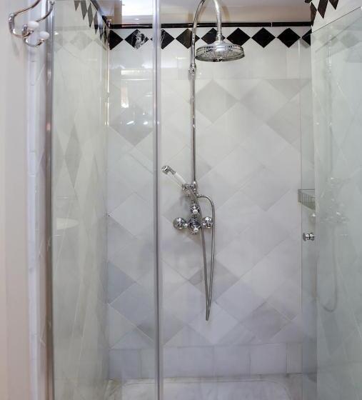 غرفة قياسية, Ateneo Sevilla