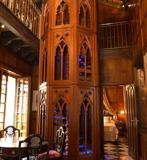 جناح جونيور ديلوكس, Ateneo Sevilla