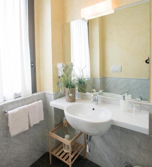 Habitació Superior, Berg