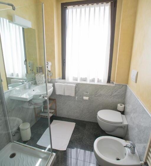 Habitació Triple Estàndard, Berg