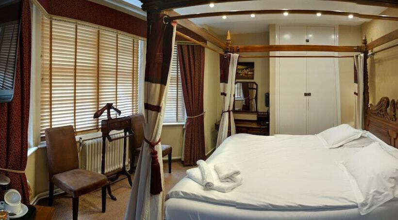 جناح ديلوكس, Charlotte House