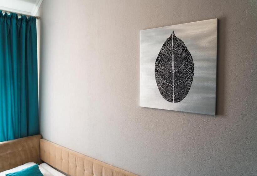 اتاق استاندارد, Globus