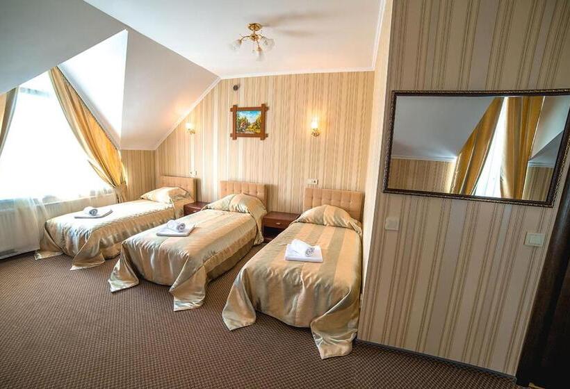 اتاق استاندارد سه نفره, Globus