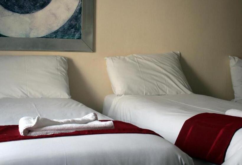 غرفة عائلية, Fairmount