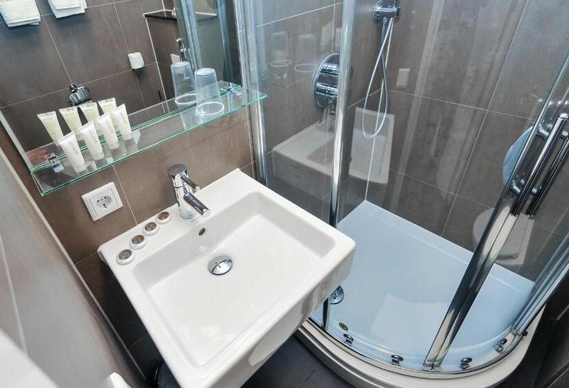 اتاق استاندارد چهار تخته, Fine Harmony