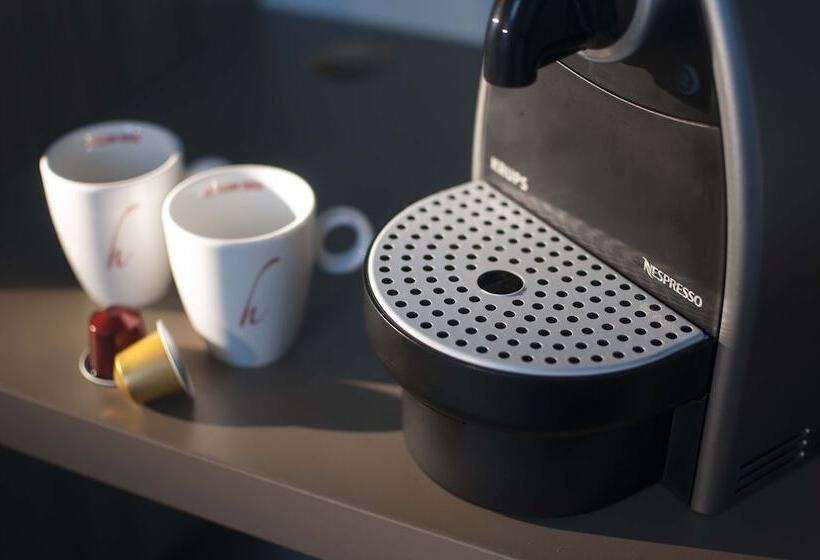 اتاق استاندارد چهار تخته, Fine Harmony