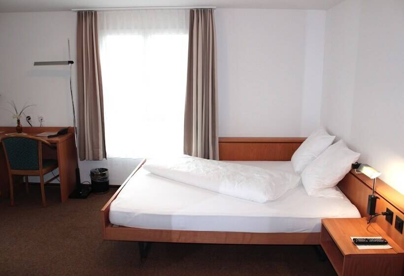 Номер Стандарт, Freihof Swiss Lodge